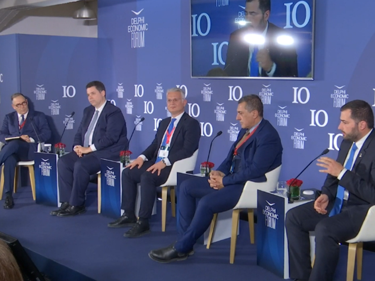 delphi-economic-forum-2025-3.png