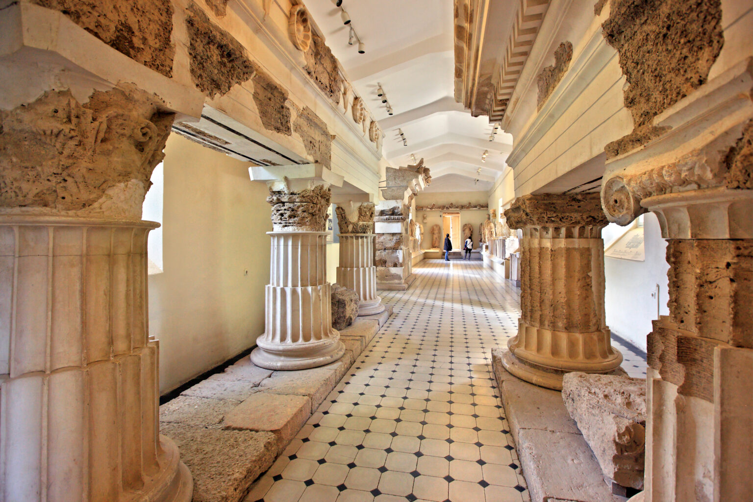 epidaurus3-1536x1025.jpg